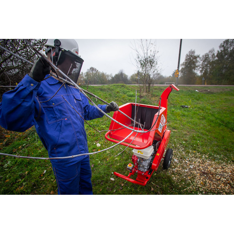 Rębak do gałęzi Honda GTS 900 H + przegląd